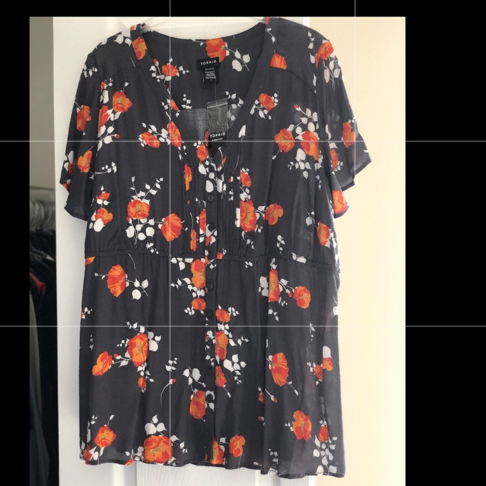 NWT Torrid size 1 top